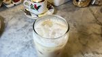 Sedap! Di Blok M Ada Kopitiam Heritage yang Sajikan Rawon hingga Kopi Butter