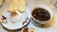 Sedap! Di Blok M Ada Kopitiam Heritage yang Sajikan Rawon hingga Kopi Butter