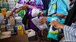 Khawatir Abu Vulkanik, Warga Jaksel Ramai-Ramai Borong Masker