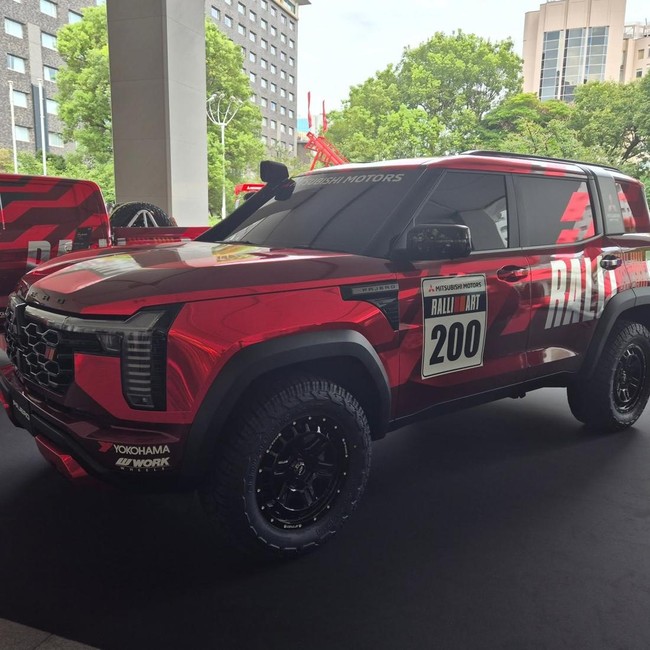 Tampang Mitsubishi Pajero Rally Concept