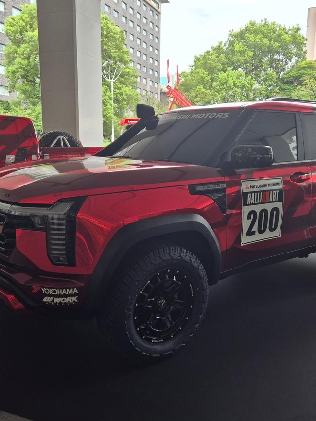 Tampang Mitsubishi Pajero Rally Concept