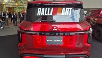 Keisuke Kishiura, Presiden dan Chief Operating Officer Mitsubishi Motors, Pajero telah menyabet 12 kemenangan di Reli Dakar yang memberinya julukan raja gurun. Foto: Dok. Facebook Mitsubishi Motors Brunei