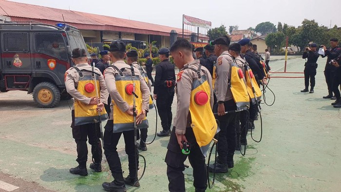 Personel Polda Sumsel diturunkan bantu padamkan karhutla