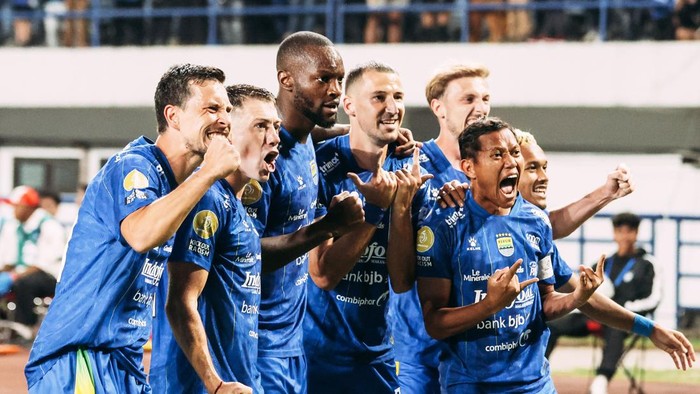 Selebrasi pemain Persib Bandung.