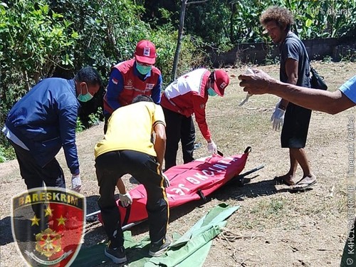 Seorang pria berusia 61 tahun ditemukan meninggal dunia di pinggir sungai Banjar Dinas Bunut Panggang, Desa Kaliasem, Kecamatan Banjar, Buleleng, Sabtu (5/9/2026). Foto : Polres Buleleng