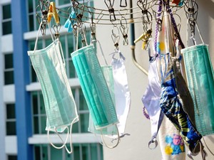 Dokter Paru Ungkap Alasan Tak Boleh Pakai Masker Basah untuk Tangkal Abu Vulkanik