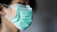 Pakai Dua Masker Dirangkap, Seberapa Efektif Tangkal Abu Vulkanik? Ini Kata Dokter Paru