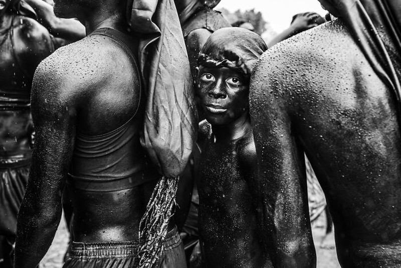 2026 Macadam Awards edisi ke-3, kompetisi fotografi internasinal, mengundang fotografer dari seluruh dunia mengumpulkan karya bertema 'Echoes of the Street'.