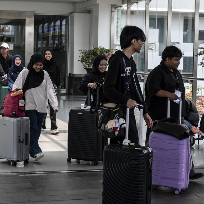 5 Bandara Beroperasi 24 Jam Usai Erupsi Anak Krakatau