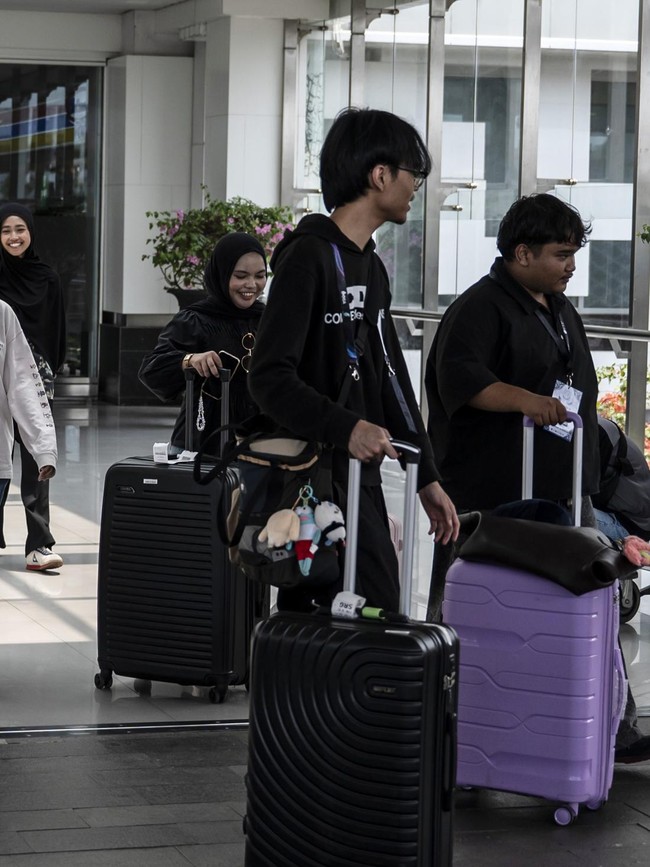 5 Bandara Beroperasi 24 Jam Usai Erupsi Anak Krakatau