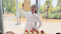 Yeay! Azizah Salsha Lulus Pelatihan Kelas Baking dari Lenotre Paris