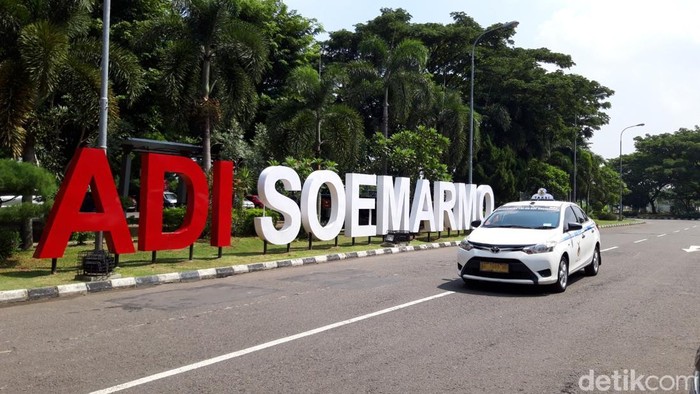 Bandara Adi Soemarmo Solo.