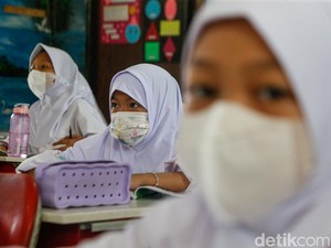Abu GAK Disebut Menjauh, Siswa di Kota Sukabumi Kembali Belajar di Sekolah