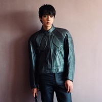 Bikin Pangling! Tampilan Jin BTS Hingga Ningning aespa Jadi Model Gucci
