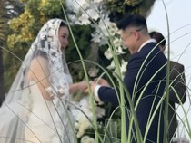 Congrats! Devy Anastasia Menikah dengan Hosea