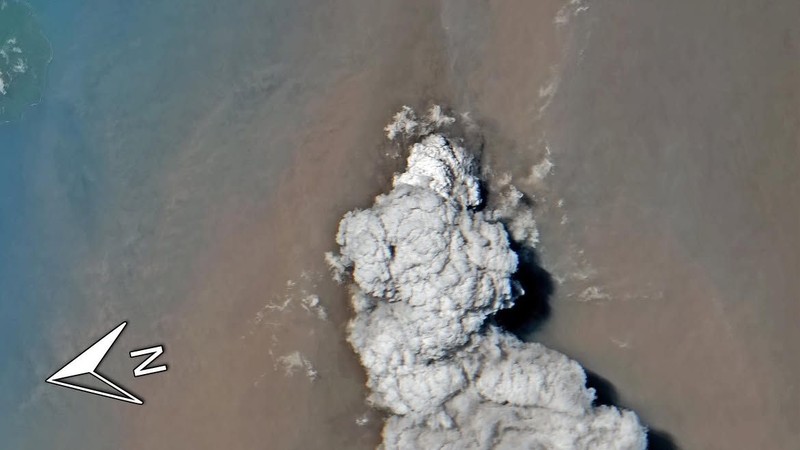 Erupsi Anak Krakatau dari Citra Satelit