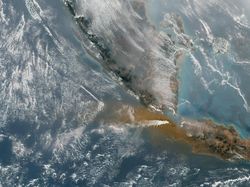 Melihat Dahsyatnya Erupsi Anak Krakatau dari Citra Satelit