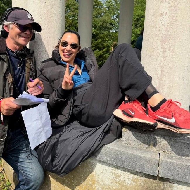 BTS Gal Gadot Kuras Tenaga Main Film The Runner