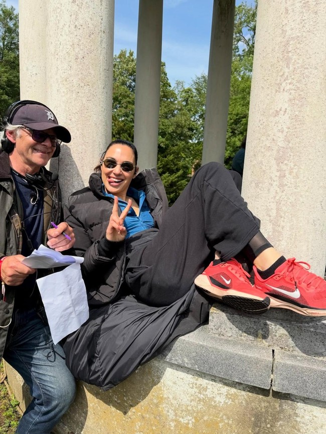 BTS Gal Gadot Kuras Tenaga Main Film The Runner