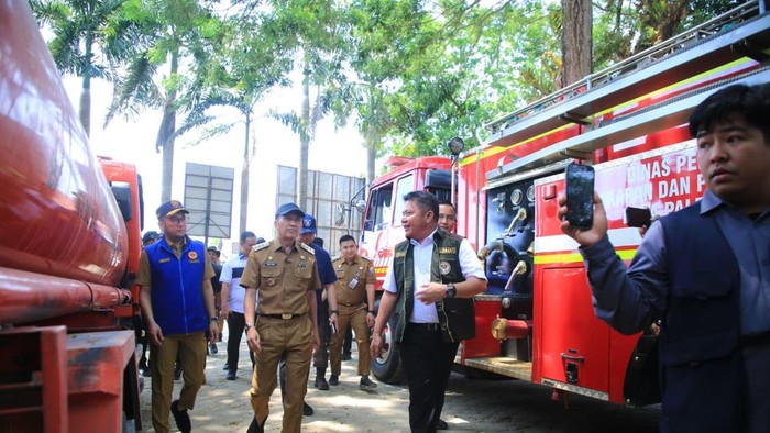 Gubernur Sumsel Herman Deru meninjau kesiapan puskesmas mengantisipasi naiknya kasus ISPA
