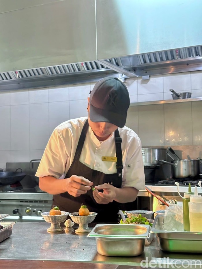 Di 'Harmoni Rasa Nusantara' Ada Bebek Bumbu Bali Spesial Racikan 2 Chef