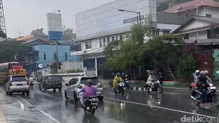 Hujan guyur Balikpapan pada Senin (7/9/2026) pagi.