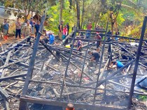 Kebakaran di Kasepuhan Sinar Resmi Sukabumi, 1 Rumah & MCK Ludes