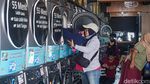 Khawatir Abu Vulkanik, Warga Pilih Cuci Pakaian di Laundry Koin