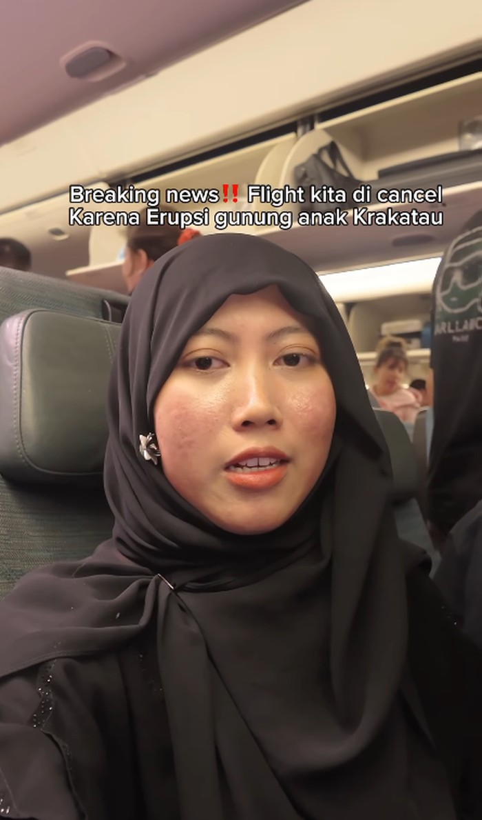 Kisah seorang wanita viral usai penerbangan dari Hong Kong ke Jakarta dibatalkan akibat erupsi Anak Krakatau. Ia khawatir tiket dan hotelnya hangus.