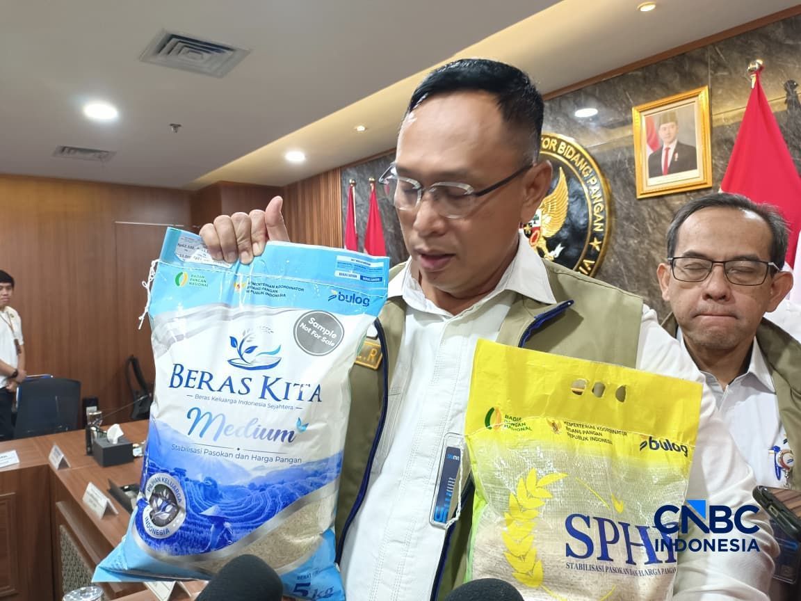 Konferensi pers terkait Pengelolaan dan Penyaluran Cadangan Pangan Pemerintah (CPP) Tahun 2026 di Kantor Kemenko Pangan, Jakarta, Senin (7/9/2026). (CNBC Indonesia/Martyasari Rizki) Konferensi pers terkait Pengelolaan dan Penyaluran Cadangan Pangan Pemerintah (CPP) Tahun 2026 di Kantor Kemenko Pangan, Jakarta, Senin (7/9/2026). (CNBC Indonesia/Martyasari Rizki)