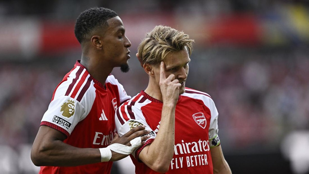 Arsenal unjuk kekuatan mental saat kalahkan Aston Villa. (REUTERS/TONY O BRIEN