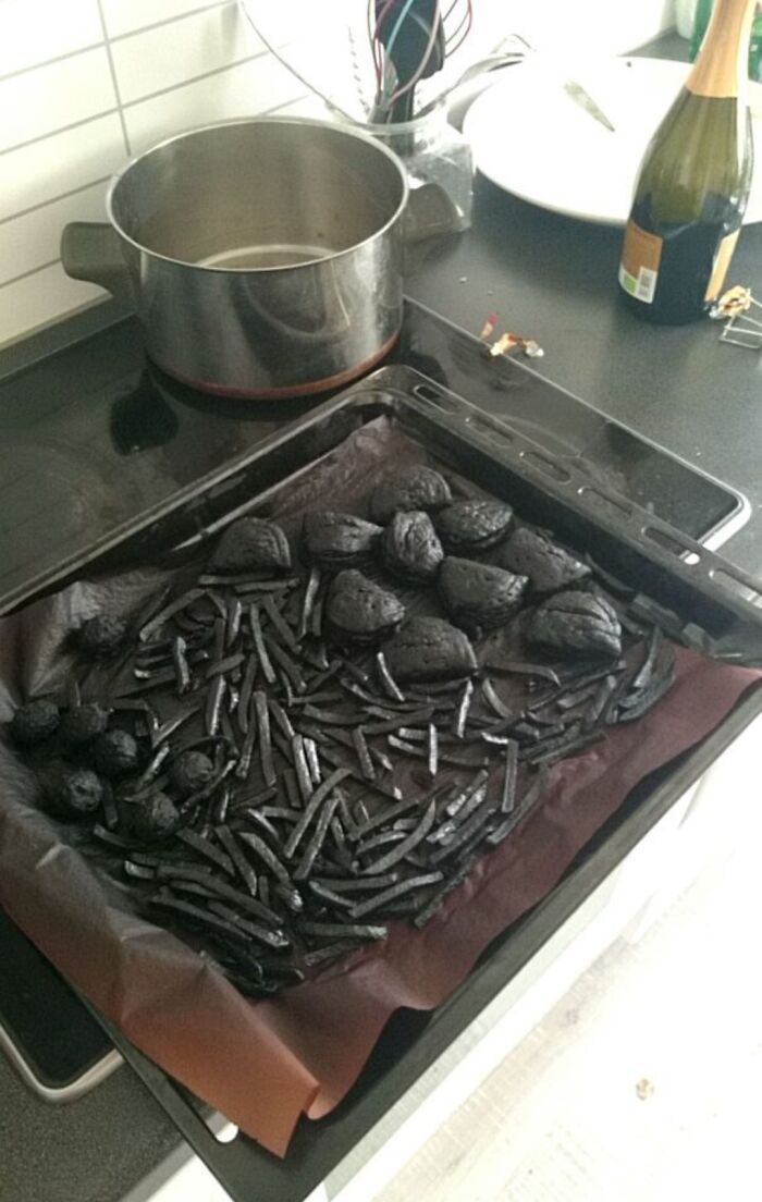 Mirip Kapal Pecah! Begini Potret Saat Netizen Gagal Masak di Dapur