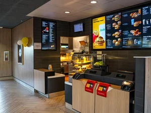 Keren! 50 Tahun Kerja di McDonalds, Pria Ini Kini Punya 6 Restoran