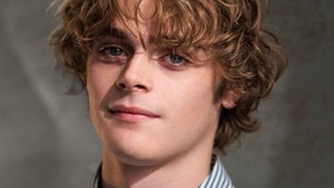 Lalu ada Billy Barratt yang akan memerankan Tom Riddle. (Foto: dok. Instagram @hbomax)