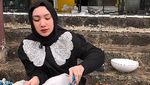 Momen Indri Giana, Istri Ustaz Riza yang Hobi Masak dan Belanja di Pasar