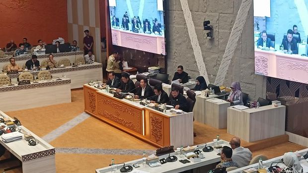 Rapat dengar pendapat di Komisi V DPR RI, Senin (7/9/26). (CNBC Indonesia/Ferry Sandi) Rapat dengar pendapat di Komisi V DPR RI, Senin (7/9/26). (CNBC Indonesia/Ferry Sandi)