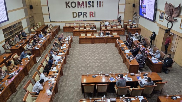 Rapat Komisi III DPR soal RUU Perampasan Aset