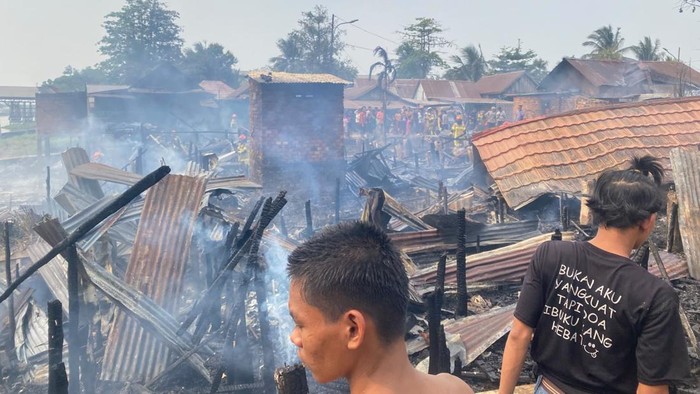 Rumah semi permanen di Kertapati ludes di lalap api.