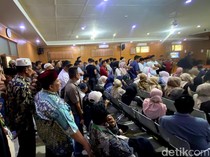 Kasus Ijon Proyek Bekasi, Ade Kuswara Hadapi Vonis Hari Ini
