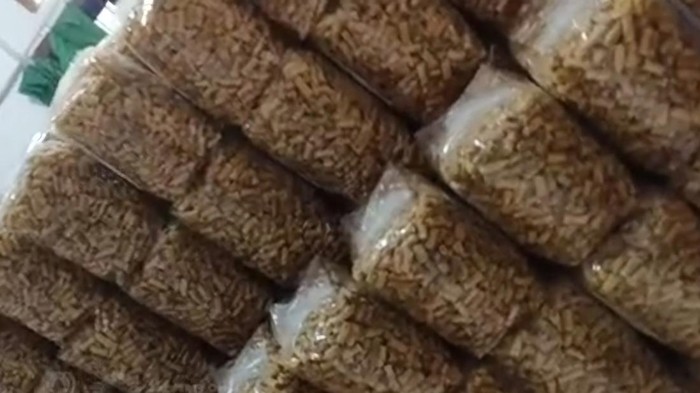 Sumpia udang asal Cirebon.
