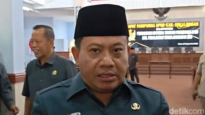 Plt Bupati Pekalongan, Sukirman, saat ditemui gedung DPRD Kabupaten Pekalongan, Senin (7/9/2026).
