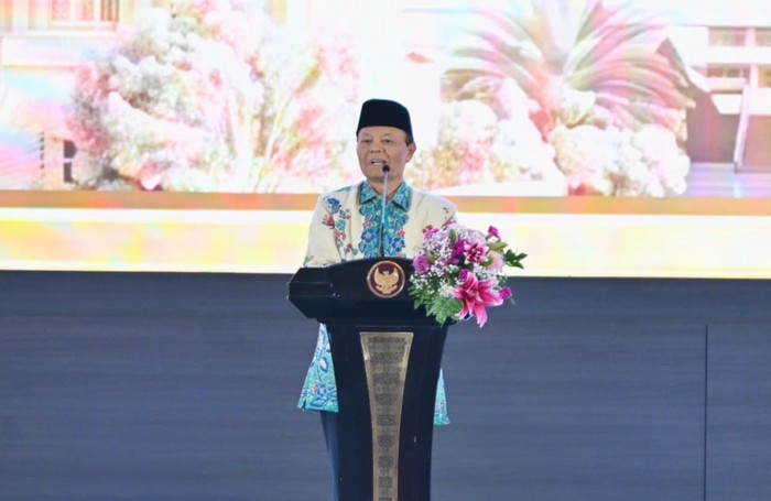 Wakil Ketua MPR RI Hidayat Nur Wahid (HNW)