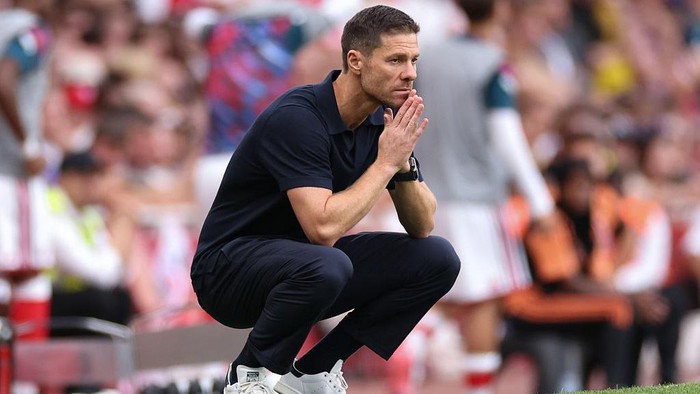 LONDON, ENGLAND - SEPTEMBER 6: Xabi Alonso manager / head coach of Chelsea during the Premier League 2026/27 match between Arsenal FC and Chelsea FC at Emirates Stadium on September 6, 2026 in London, United Kingdom. (Photo by Marc Atkins/Getty Images)