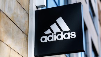 Adidas Gugat Brand Ini Gara-gara Desain