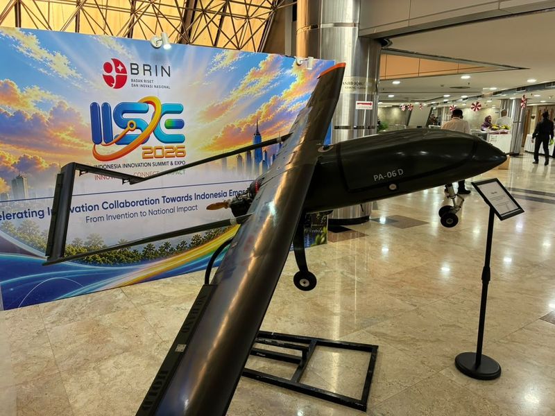 Alap-alap Pesawat udara tanpa awak Alap-alap bikinan ilmuwan Indonesia tampil di Indonesia Innovation Summit & Expo (IISE) 2026. Alap-alap merupakan pesawat udara tanpa awak (PUNA) yang digunakan untuk pemetaan wilayah, pemantauan bencana, dan mendukung operasi modifikasi cuaca secara efektif dan adaptif.
