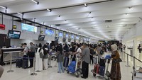 Bandara Soetta Beroperasi Lagi, Antrean Check-in Mulai Ramai Calon Penumpang