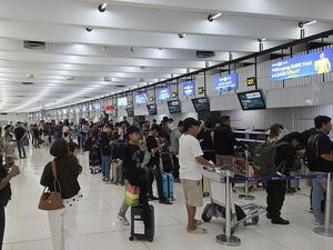 Viral Penumpang di Soetta Emosi Gagal Terbang saat Erupsi Anak Krakatau