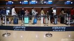 Bandara Soetta Kembali Beroperasi, Calon Penumpang Ramai Padati Terminal Keberangkatan