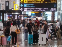 Video: Cerita Penumpang Nginap di Soetta Sambil Nunggu Reschedule Pesawat