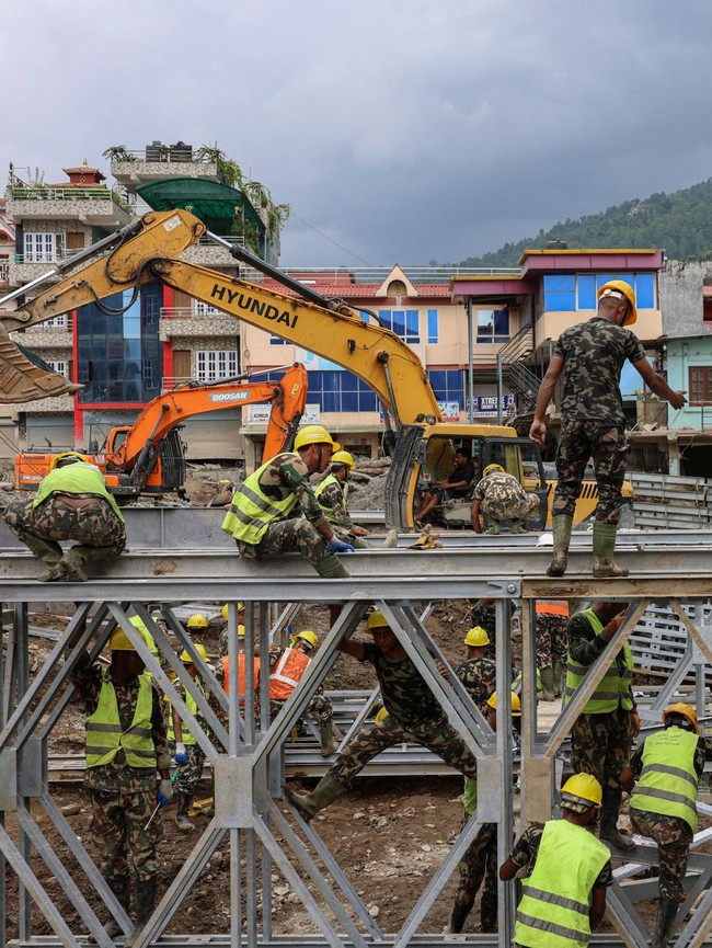 Dari Lumpur hingga Jembatan Darurat, Potret Nepal Bangkit Usai Banjir Bandang